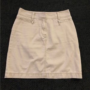 Land’s End straight khaki skirt with pockets